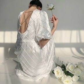 バックレスホワイトドレス01050
